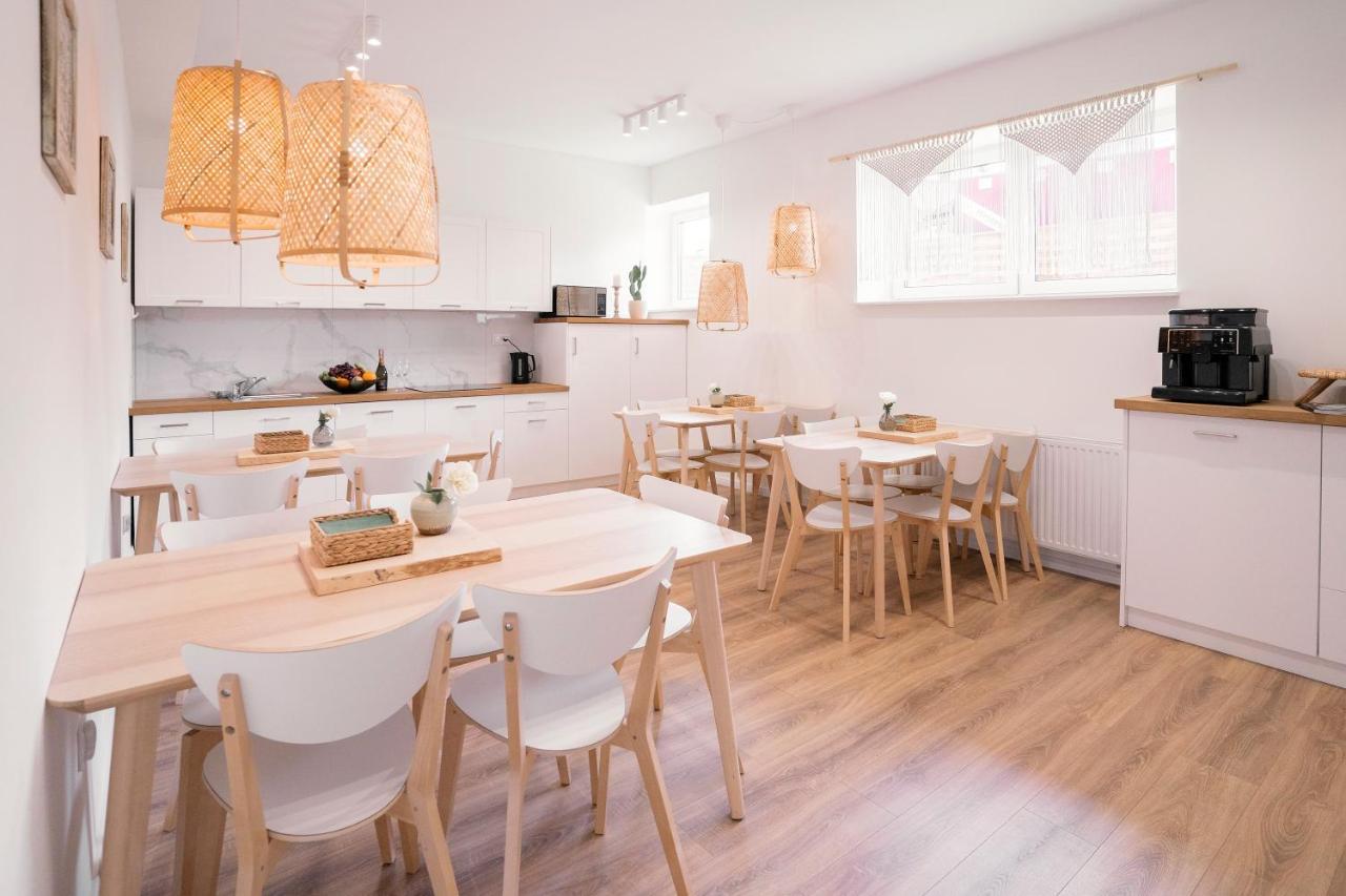 Boho Butikowe Apartamenty ยาสต์เชอเบีย กูรา ภายนอก รูปภาพ